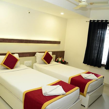 חסן Miles Inn Hotel מראה חיצוני תמונה