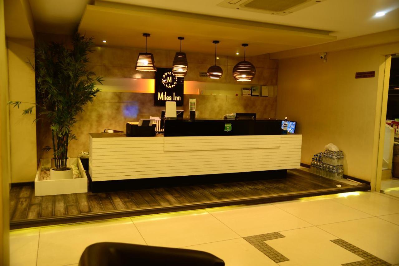 חסן Miles Inn Hotel מראה חיצוני תמונה