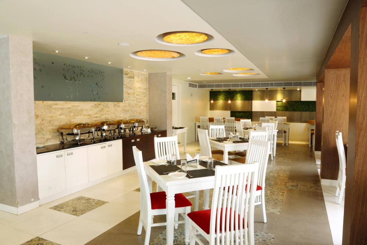 חסן Miles Inn Hotel מראה חיצוני תמונה