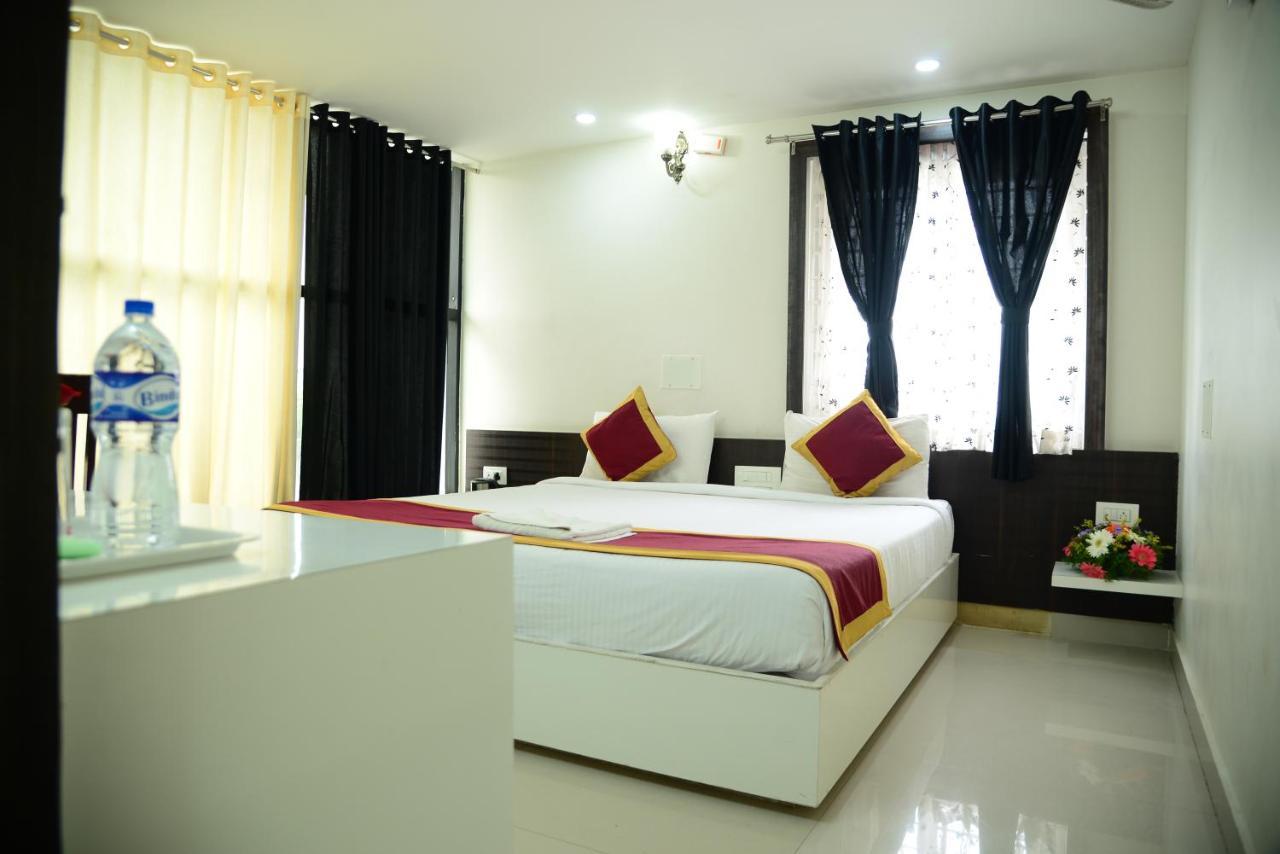 חסן Miles Inn Hotel מראה חיצוני תמונה