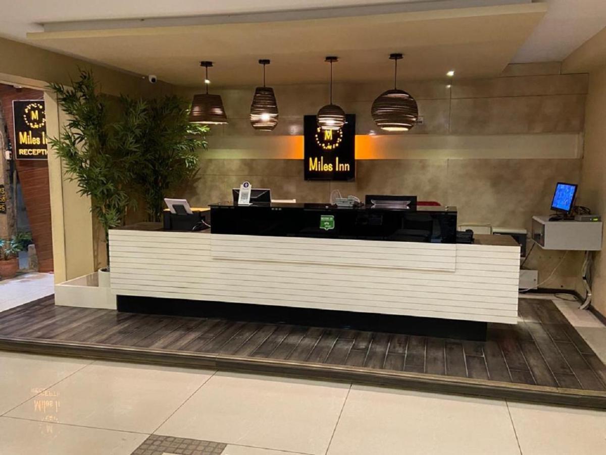 חסן Miles Inn Hotel מראה חיצוני תמונה